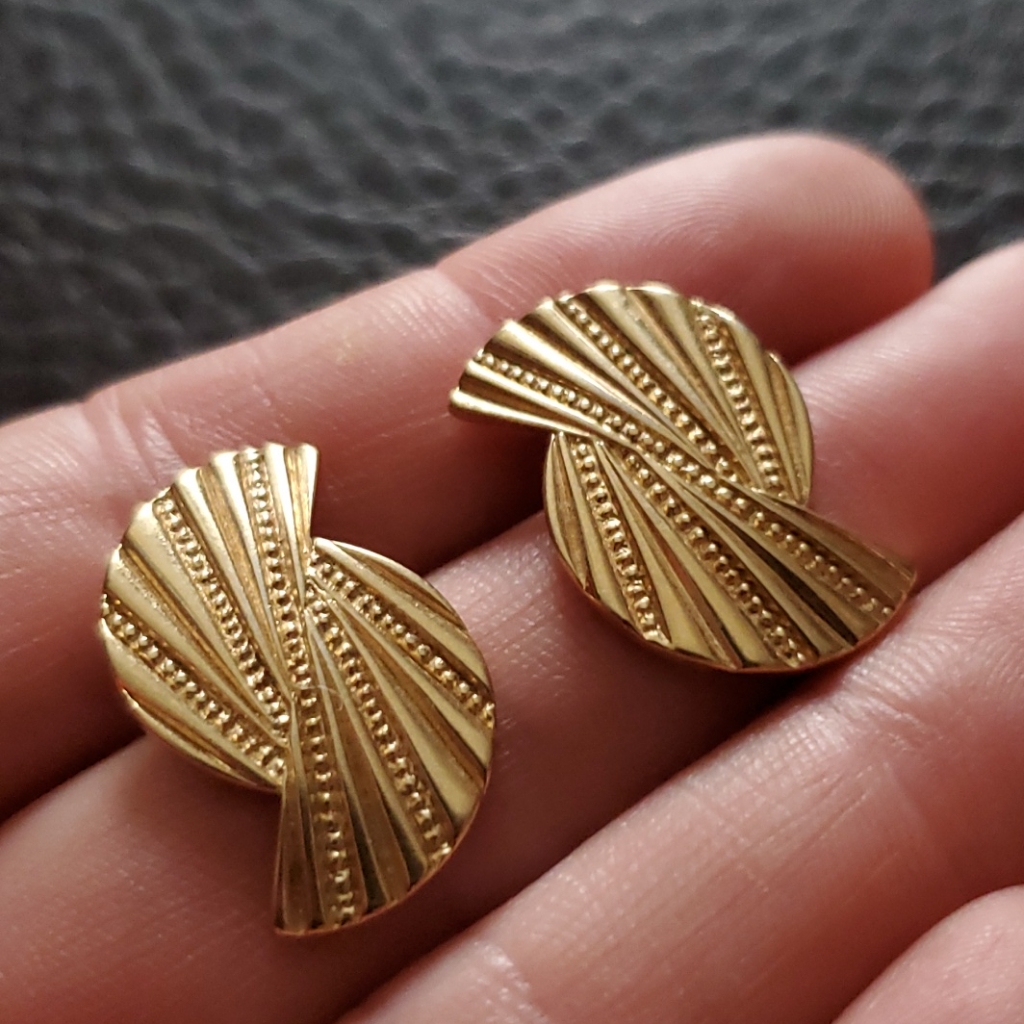 Vtg Earrings